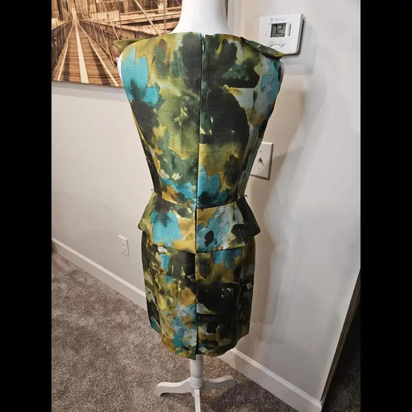 Elegant Multicolor Sleeveless Dress - Picture 5 of 8